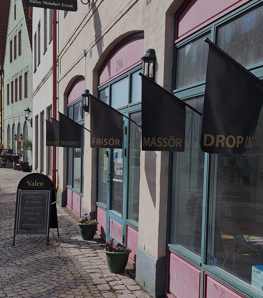 Entrén till Valeo Skönhet & Hälsa i Hjärup